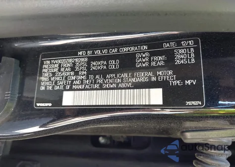 2011 Volvo Xc60 T6/T6 R-Design z USA, uszkodzony, nr VIN YV4902DZ8B2182868